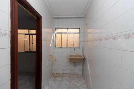 Casa para alugar com 70m², 2 quartos e 1 vagaÁrea de Serviço