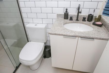 Apartamento à venda com 69m², 2 quartos e 2 vagasBanheiro Social