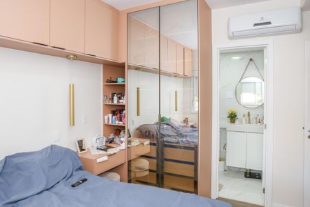 Apartamento à venda com 69m², 2 quartos e 2 vagasSuíte