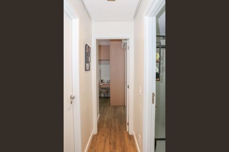 Apartamento à venda com 69m², 2 quartos e 2 vagasCorredor