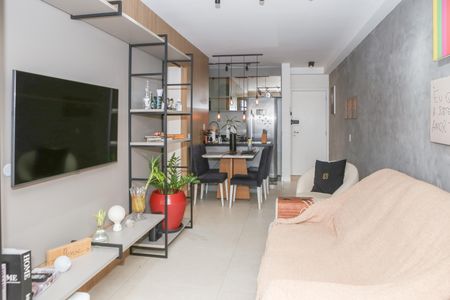 Apartamento à venda com 69m², 2 quartos e 2 vagasSala
