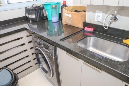 Apartamento à venda com 69m², 2 quartos e 2 vagasCozinha e Área de Serviço