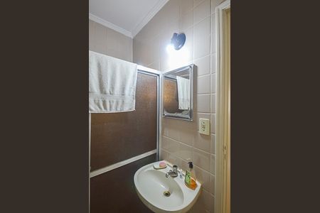 Casa à venda com 150m², 3 quartos e 2 vagas Casa à venda com 150m², 3 quartos e 2 vagasBanheiro