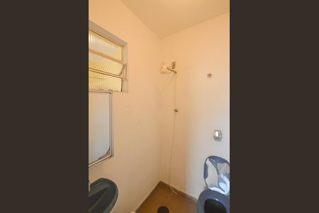 Casa à venda com 150m², 3 quartos e 2 vagas Casa à venda com 150m², 3 quartos e 2 vagasBanheiro de serviço