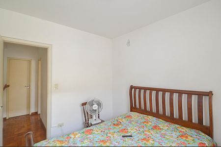 Casa à venda com 150m², 3 quartos e 2 vagas Casa à venda com 150m², 3 quartos e 2 vagasQuarto 3