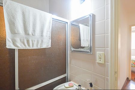 Casa à venda com 150m², 3 quartos e 2 vagas Casa à venda com 150m², 3 quartos e 2 vagasBanheiro