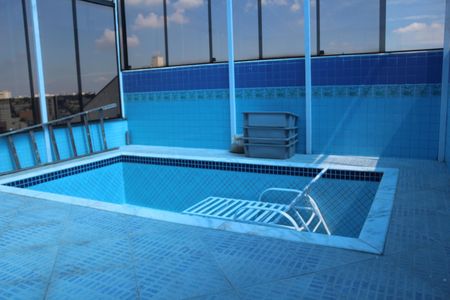 Apartamento à venda com 315m², 4 quartos e 4 vagasPiscina