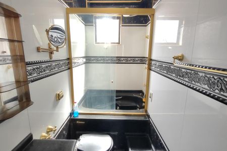 Apartamento à venda com 315m², 4 quartos e 4 vagasBanheiro da Suíte 2