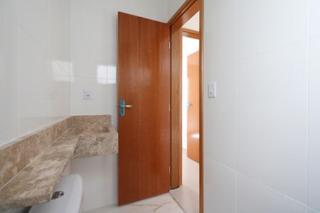 Apartamento à venda com 108m², 2 quartos e 2 vagas Apartamento à venda com 108m², 2 quartos e 2 vagasBanheiro
