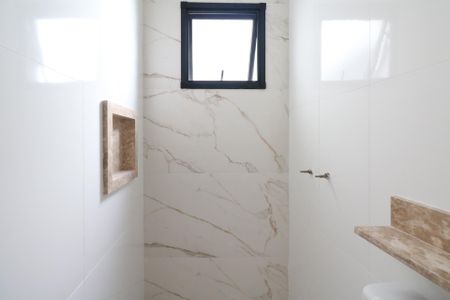 Apartamento à venda com 108m², 2 quartos e 2 vagas Apartamento à venda com 108m², 2 quartos e 2 vagasBanheiro