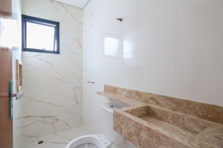 Apartamento à venda com 108m², 2 quartos e 2 vagas Apartamento à venda com 108m², 2 quartos e 2 vagasBanheiro da Suíte