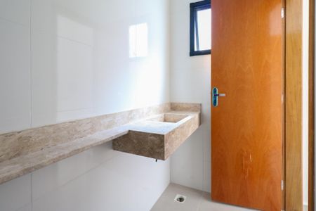 Apartamento à venda com 108m², 2 quartos e 2 vagas Apartamento à venda com 108m², 2 quartos e 2 vagasBanheiro da Cobertura