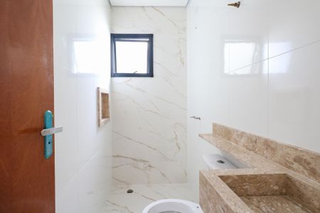 Apartamento à venda com 108m², 2 quartos e 2 vagas Apartamento à venda com 108m², 2 quartos e 2 vagasBanheiro da Suíte