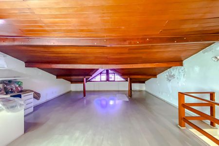 Casa à venda com 300m², 4 quartos e 2 vagasSala 3