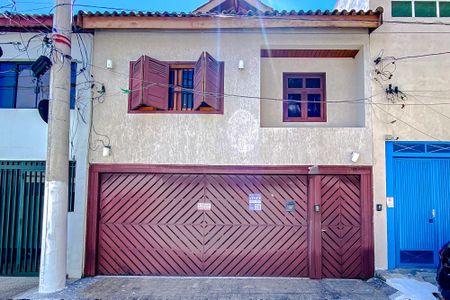 Casa à venda com 300m², 4 quartos e 2 vagasFachada - Plaquinha