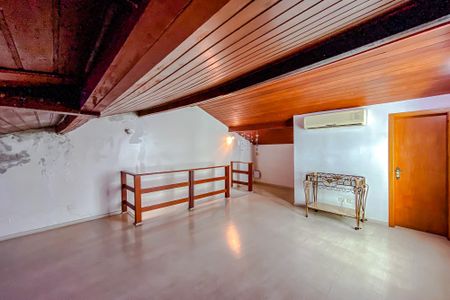 Casa à venda com 300m², 4 quartos e 2 vagasSala 3