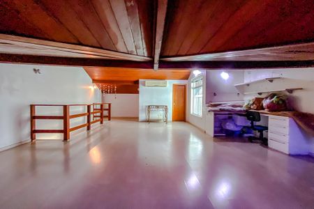 Casa à venda com 300m², 4 quartos e 2 vagasSala 3