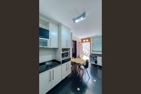 Casa à venda com 300m², 4 quartos e 2 vagasCozinha