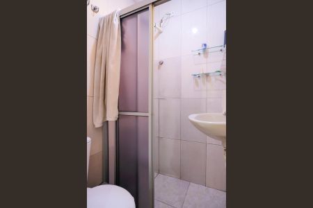 Casa à venda com 197m², 4 quartos e 2 vagasBanheiro da suíte 1