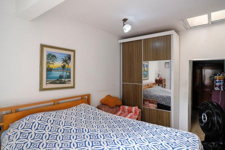 Casa à venda com 197m², 4 quartos e 2 vagasSuíte 3