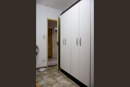 Casa à venda com 250m², 6 quartos e 3 vagas Casa à venda com 250m², 6 quartos e 3 vagasQuarto 1