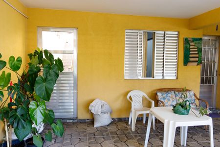 Casa à venda com 250m², 6 quartos e 3 vagas Casa à venda com 250m², 6 quartos e 3 vagasGaragem