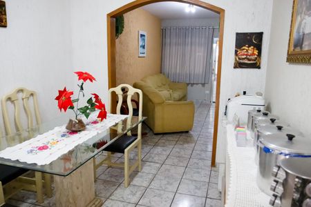 Casa à venda com 250m², 6 quartos e 3 vagas Casa à venda com 250m², 6 quartos e 3 vagasSala de Jantar