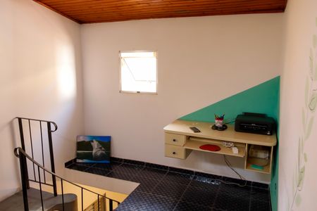 Casa à venda com 250m², 6 quartos e 3 vagas Casa à venda com 250m², 6 quartos e 3 vagasSala 2