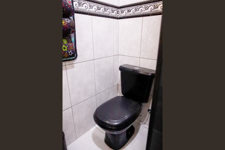 Casa à venda com 250m², 6 quartos e 3 vagas Casa à venda com 250m², 6 quartos e 3 vagasBanheiro