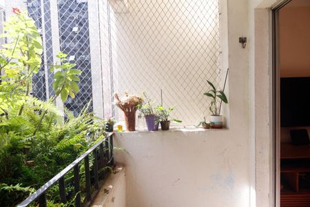 Apartamento à venda com 57m², 2 quartos e 1 vagaVaranda