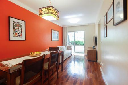 Apartamento à venda com 57m², 2 quartos e 1 vagaSala