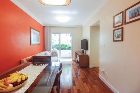Apartamento à venda com 57m², 2 quartos e 1 vagaSala