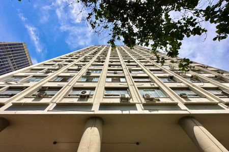 Apartamento para alugar com 47m², 1 quarto e sem vaga Apartamento para alugar com 47m², 1 quarto e sem vagaFachada