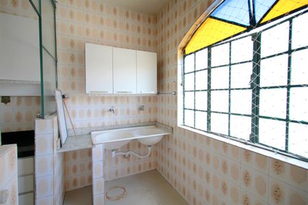 Apartamento para alugar com 120m², 3 quartos e 1 vagaÁrea de Serviço