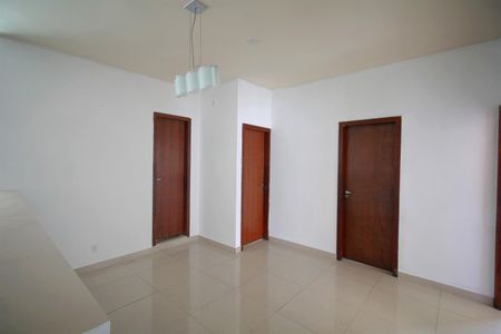 Apartamento para alugar com 120m², 3 quartos e 1 vagaSala