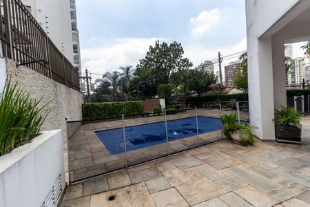 Apartamento à venda com 590m², 5 quartos e 5 vagasÁrea comum - Piscina