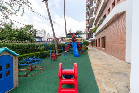 Apartamento à venda com 590m², 5 quartos e 5 vagasÁrea comum - Playground