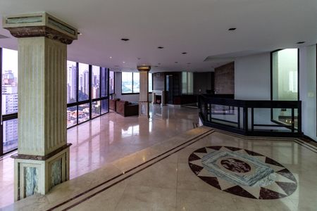 Apartamento à venda com 590m², 5 quartos e 5 vagasSala Piso Superior