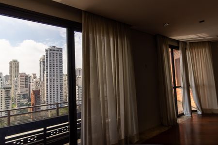 Apartamento à venda com 590m², 5 quartos e 5 vagasSala