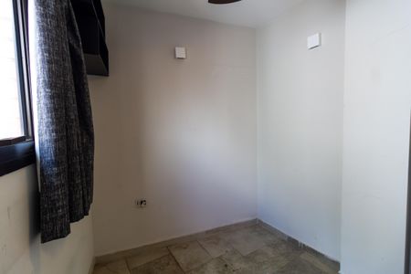 Apartamento à venda com 590m², 5 quartos e 5 vagasQuarto 2