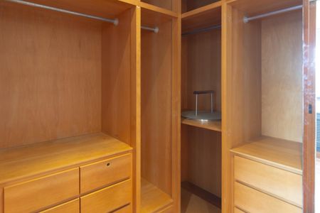 Apartamento à venda com 590m², 5 quartos e 5 vagasCloset da Suite 1