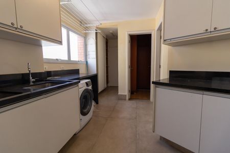 Apartamento à venda com 590m², 5 quartos e 5 vagasÁrea de Serviço