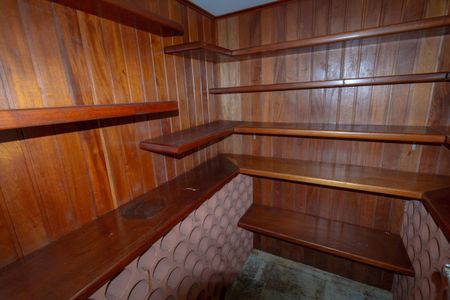 Apartamento à venda com 590m², 5 quartos e 5 vagasAdega