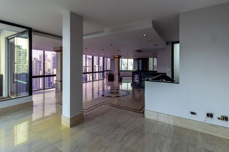 Apartamento à venda com 590m², 5 quartos e 5 vagasSala Piso Superior