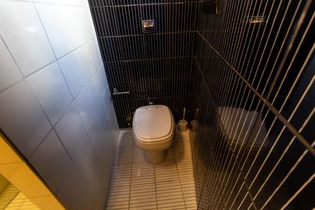 Apartamento à venda com 590m², 5 quartos e 5 vagasBanheiro 2