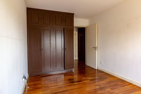Apartamento à venda com 590m², 5 quartos e 5 vagasQuarto 1