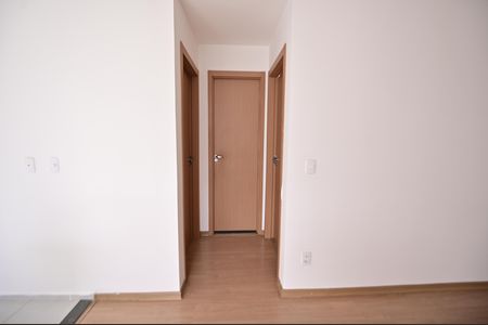 Apartamento para alugar com 48m², 2 quartos e 1 vaga Apartamento para alugar com 48m², 2 quartos e 1 vagaCorredor