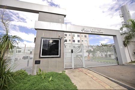 Apartamento para alugar com 48m², 2 quartos e 1 vaga Apartamento para alugar com 48m², 2 quartos e 1 vagaFachada
