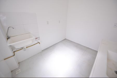 Apartamento para alugar com 48m², 2 quartos e 1 vaga Apartamento para alugar com 48m², 2 quartos e 1 vagaCozinha e Área de Serviço