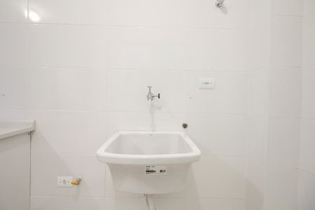 Apartamento à venda com 28m², 1 quarto e sem vaga Apartamento à venda com 28m², 1 quarto e sem vagaÁrea de Serviço